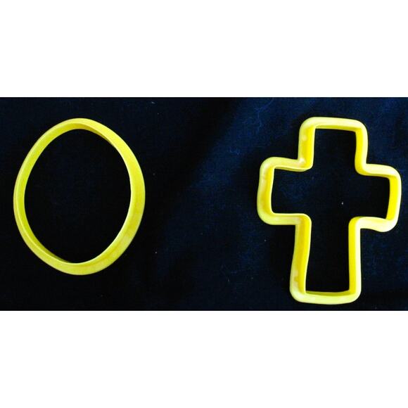 Wilton Cookie Cutters Easter Theme Cross, Egg, Rabbit, Church, Set of 4, Plastic - Picture 2 of 2